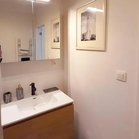 Little Hollywood Apartment *