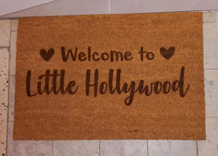 Little Hollywood Apartment *